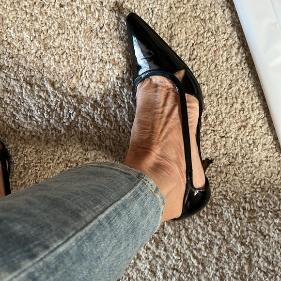 EUC MANOLO BLAHNIK PUMPS - Picture 10 of 12